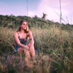 How to Compliment a Girl on Her Looks article